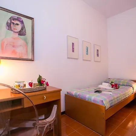 Sleeps 3 * 살라코마시나